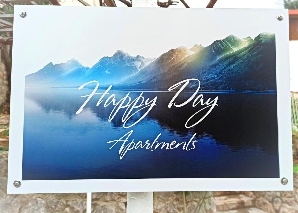 Apartments Happy Day 卡尔卢巴格 外观 照片